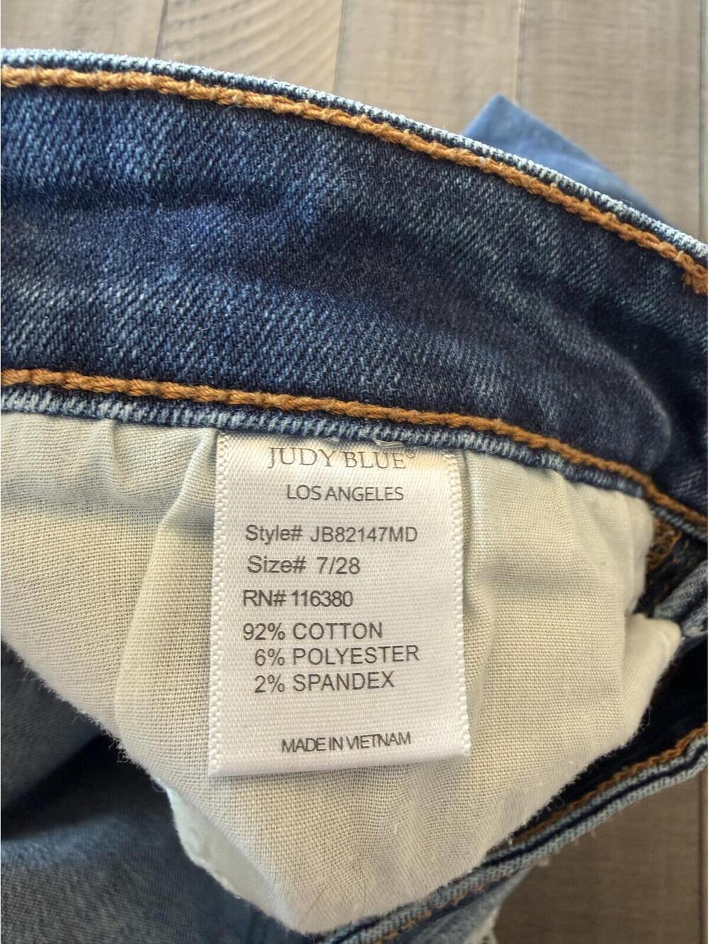 Judy Blue skinny fit distressed jeans - Picture 9 of 9